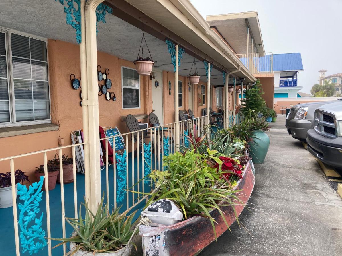 Michaels Siesta Motel Сейнт Питърсбърг Екстериор снимка