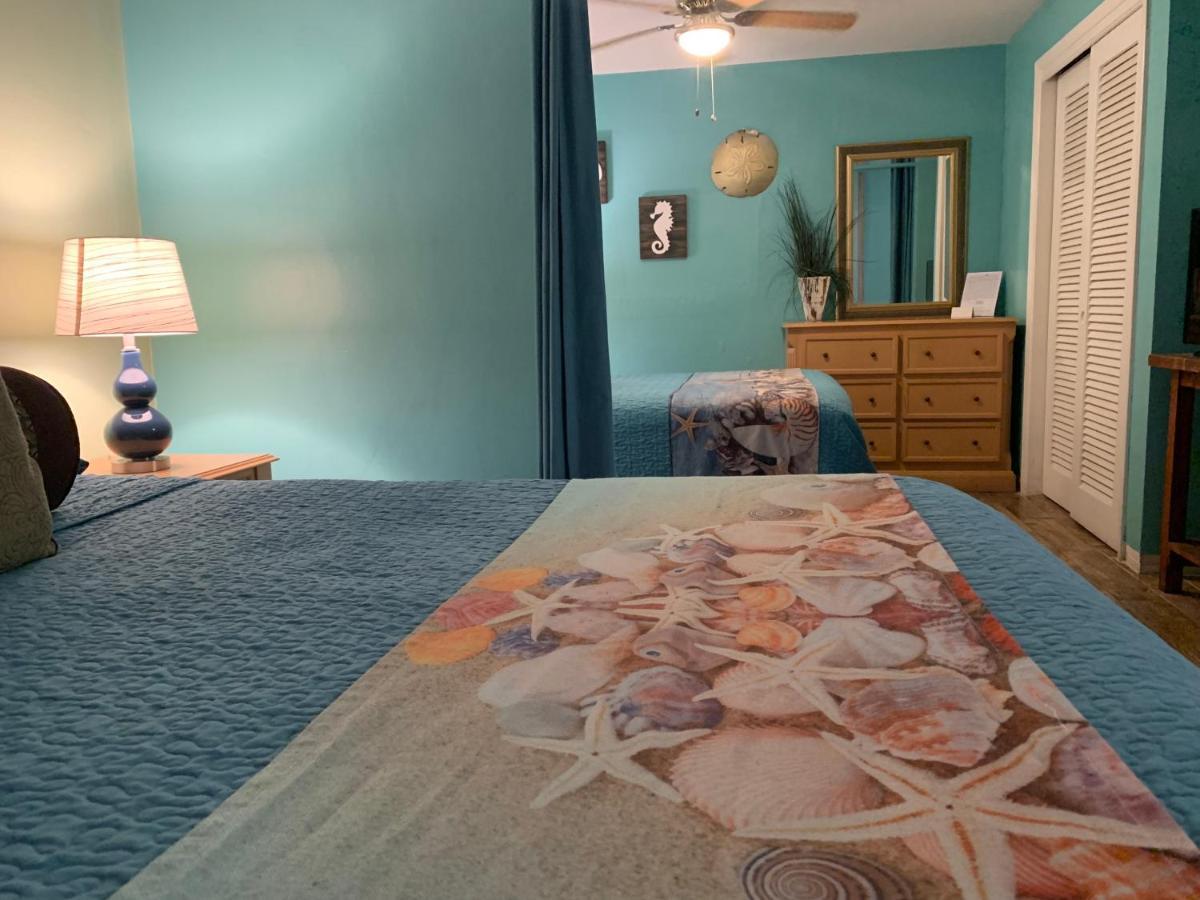 Michaels Siesta Motel Сейнт Питърсбърг Екстериор снимка