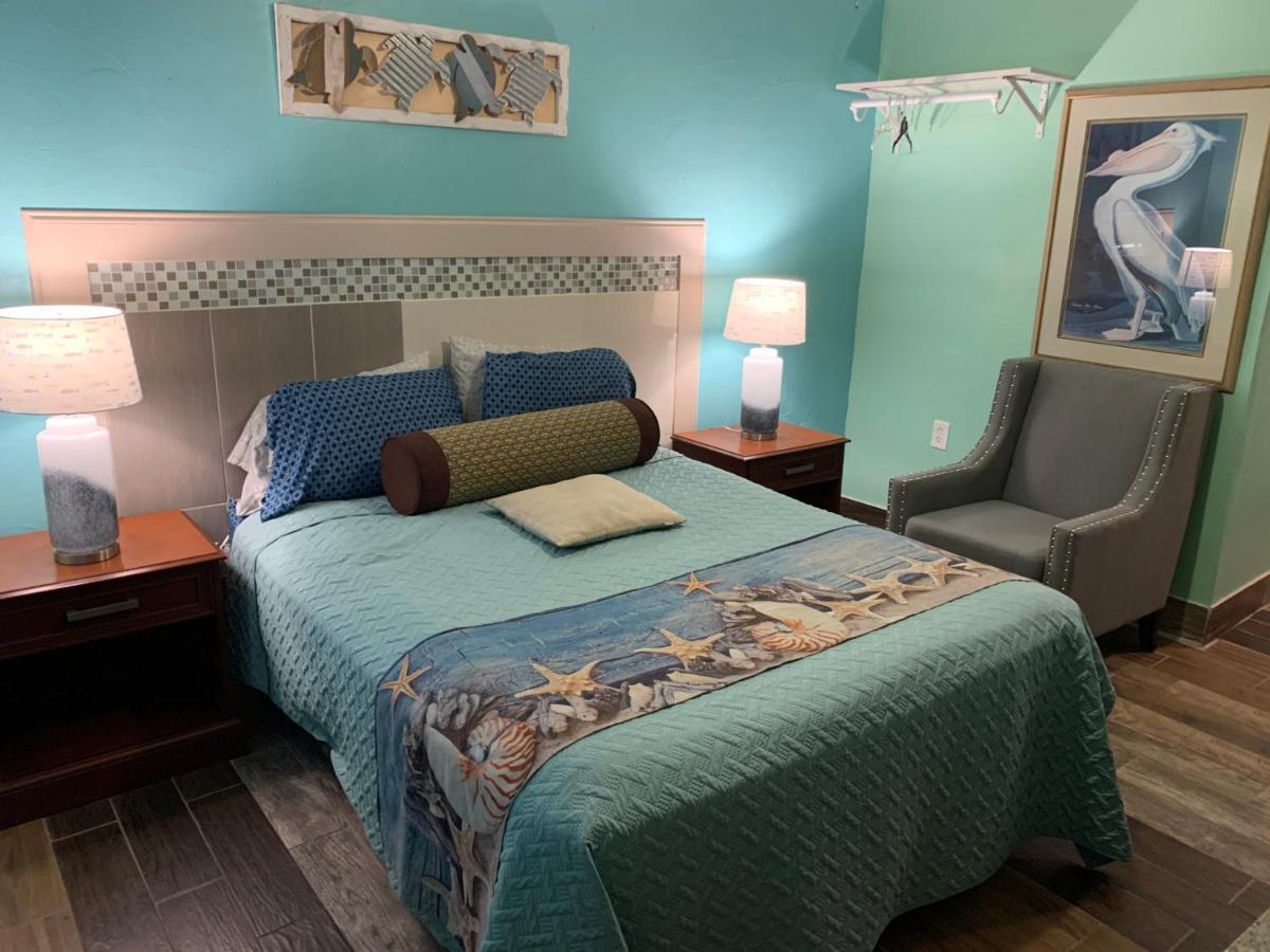 Michaels Siesta Motel Сейнт Питърсбърг Екстериор снимка