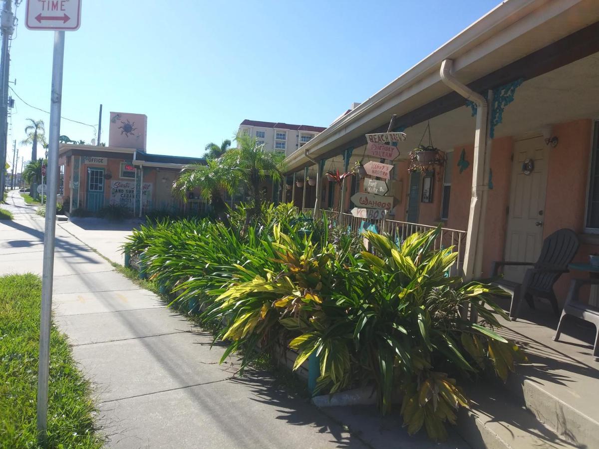 Michaels Siesta Motel Сейнт Питърсбърг Екстериор снимка